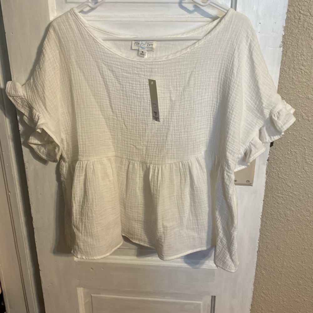 New Jun&Ivy white top